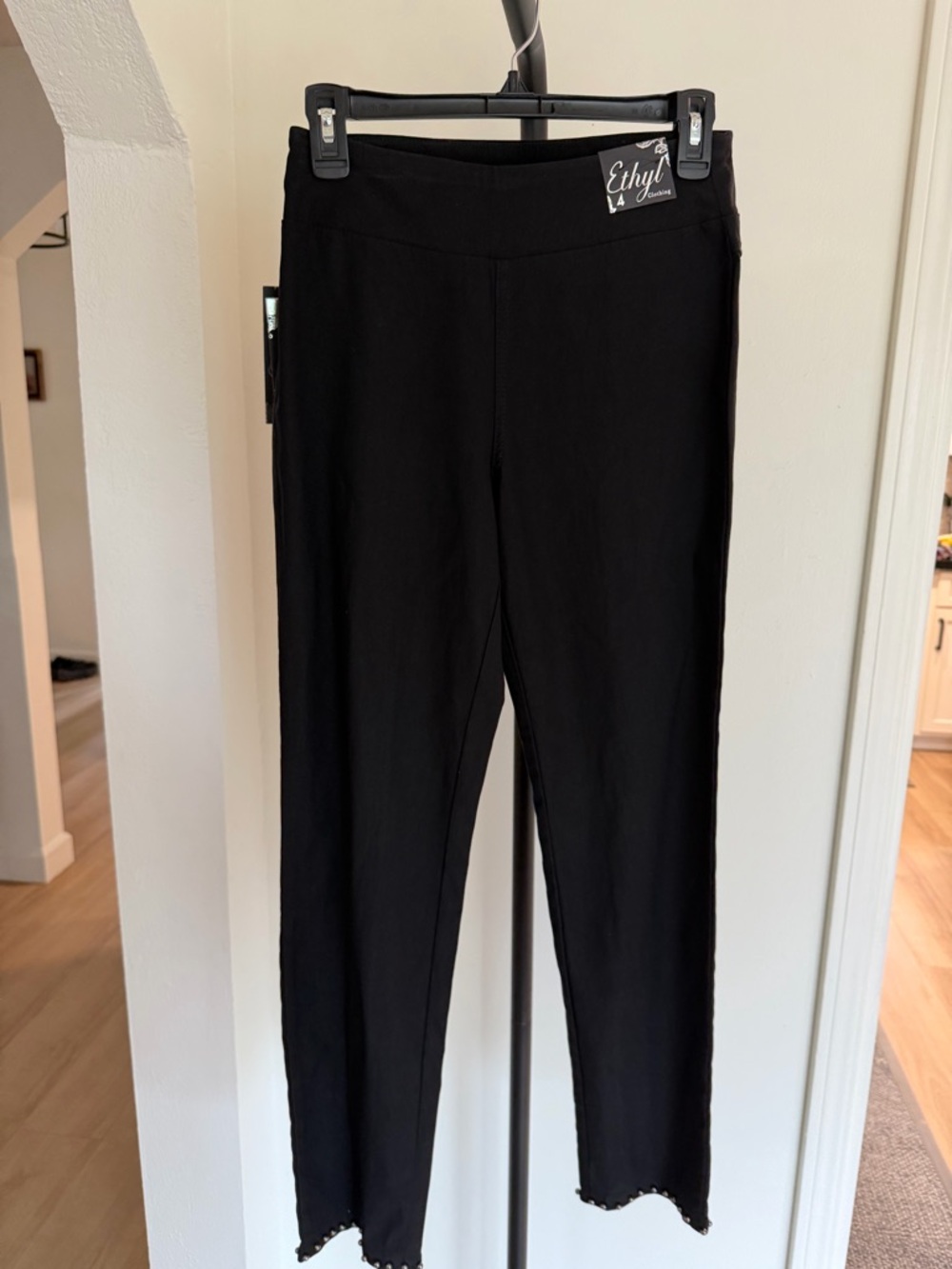 Ethyl Black Pants Rhinestone Stud Detail Ankle Size 4